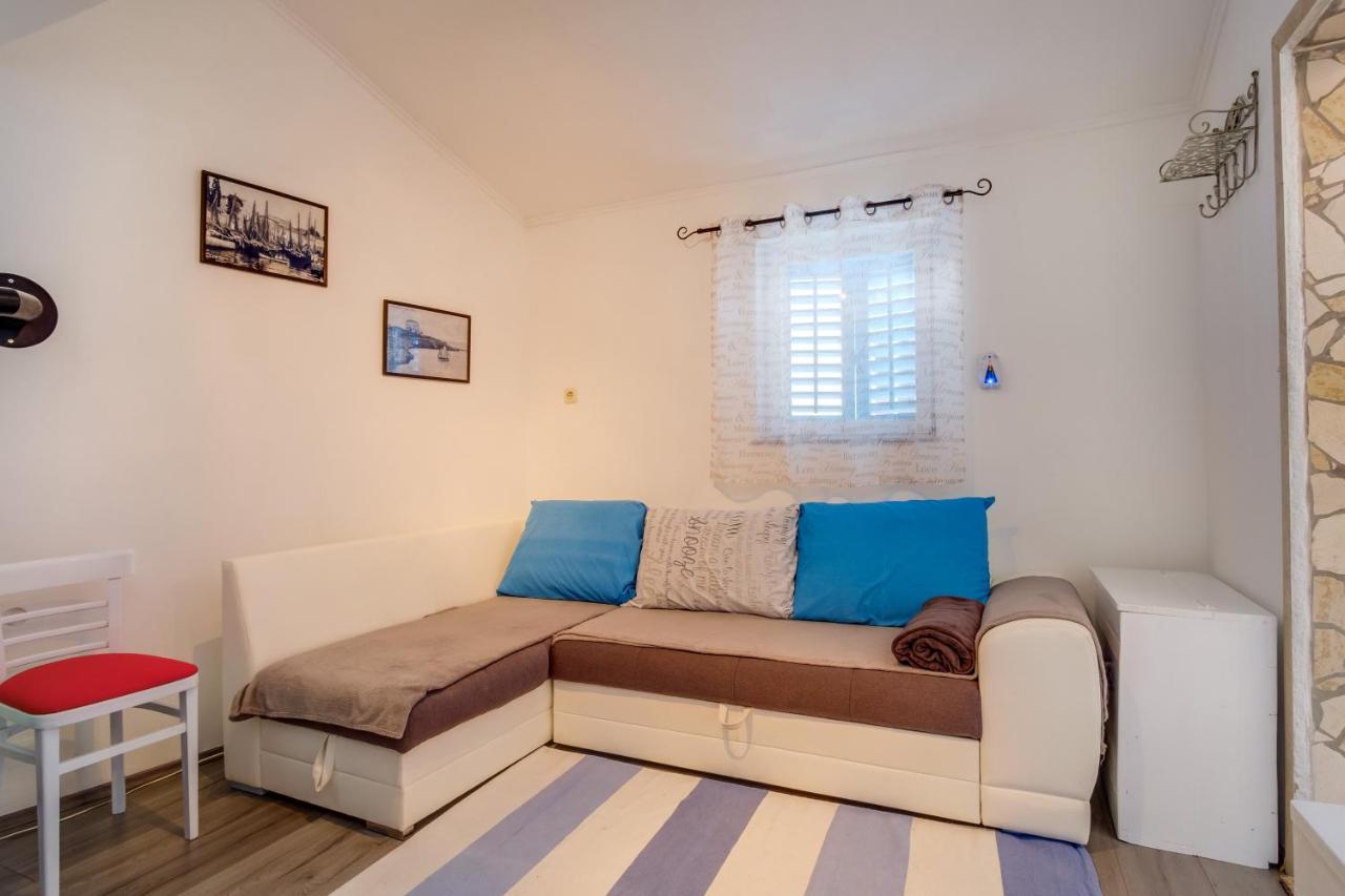 Apartments Kastel Veli Lošinj Eksteriør billede